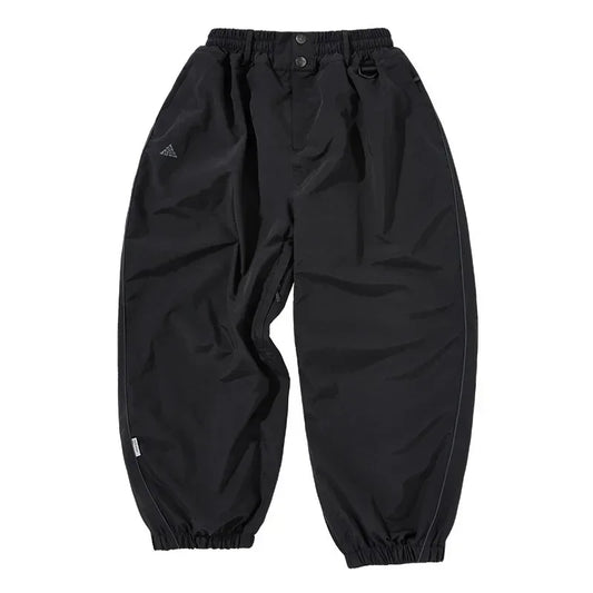 Baggy snow pants