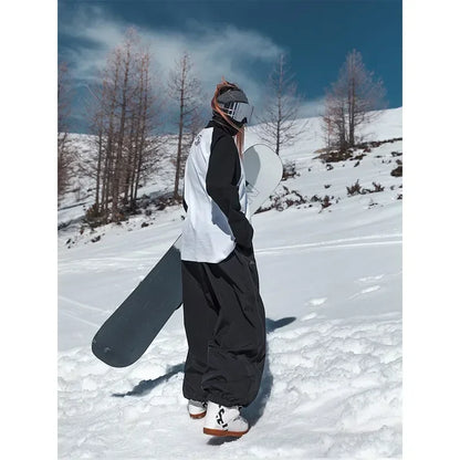 Baggy snow pants